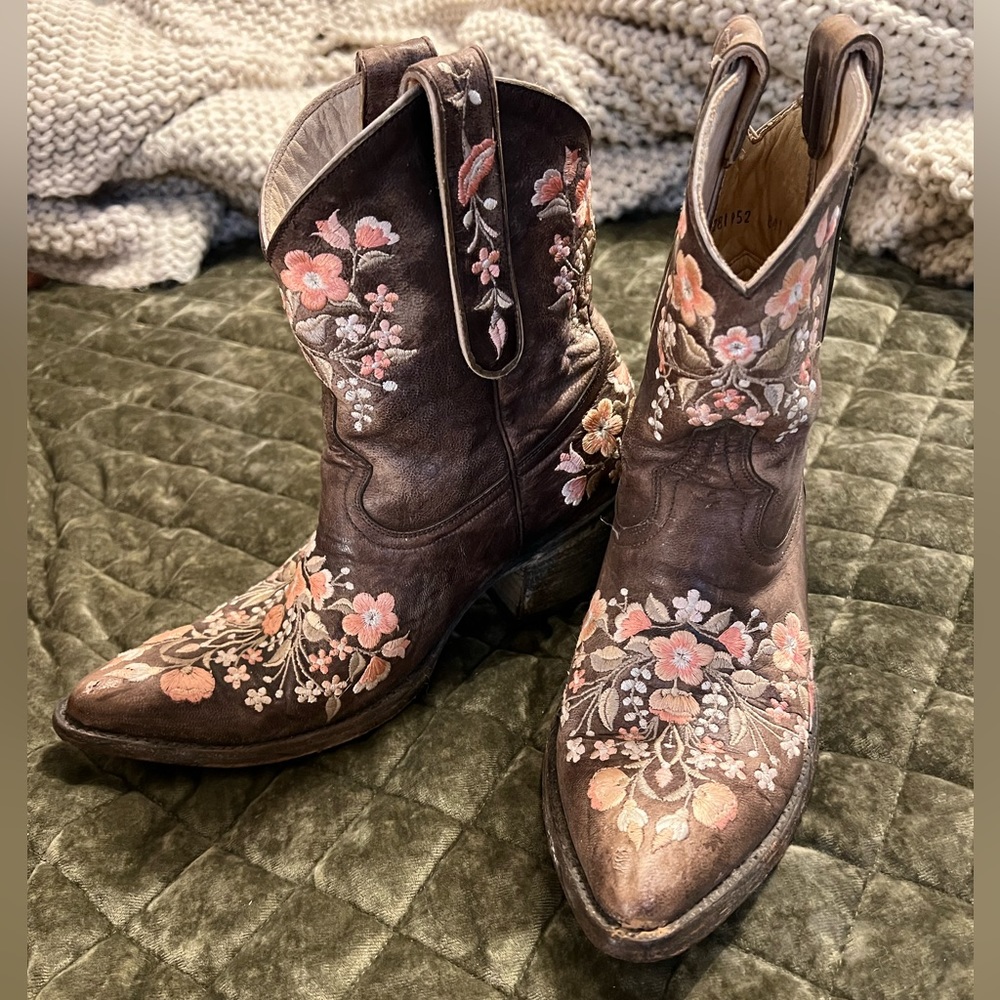 Old Gringo Floral Cowgirl Boots